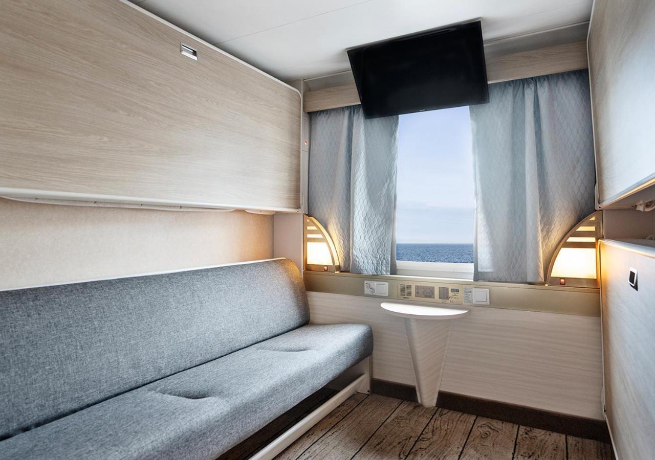 Viking Line Ferry Viking Cinderella - 2-night Cruise Helsinki-stockholm-helsinki *