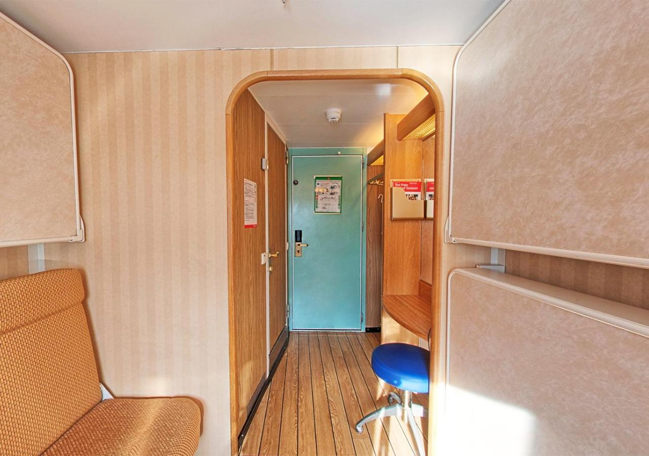 Viking Line Ferry Viking Cinderella - 2-night Cruise Helsinki-stockholm-helsinki  *