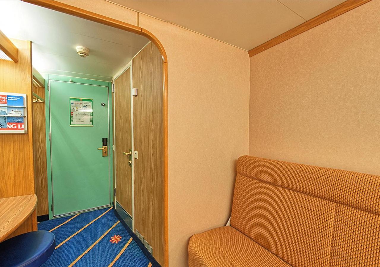 Viking Line Ferry Viking Cinderella - 2-night Cruise Helsinki-stockholm-helsinki 